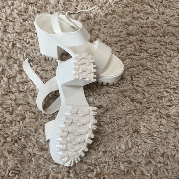 ❤️Ladies platform club shoe🔥 - Picture 4 of 7